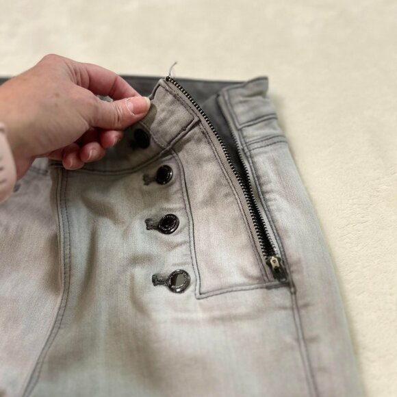 Women's WHBM "The Skinny" Grey Sailor Jeans with a side Zip and Faux Buttons - Picture 3 of 11